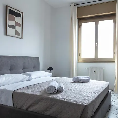 شقة Bilocale Con Balcone E 5 Posti Letto Vicino Metro