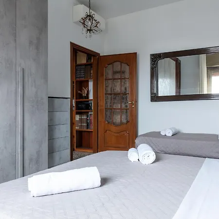 شقة Bilocale Con Balcone E 5 Posti Letto Vicino Metro *