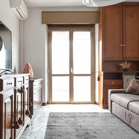 شقة Bilocale Con Balcone E 5 Posti Letto Vicino Metro